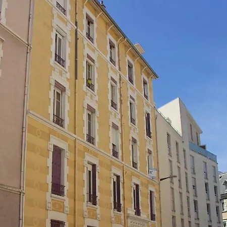 Apartment Rent4night Europole *